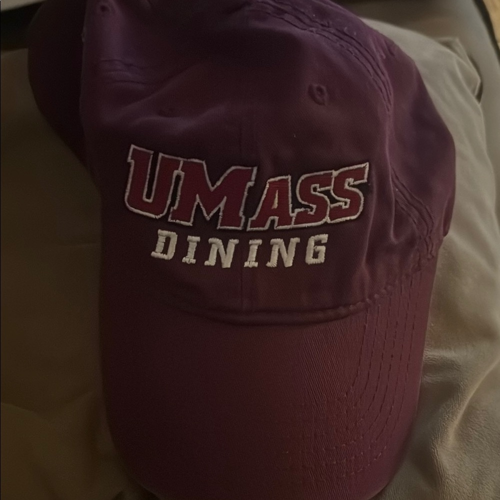 UMass Dining Hat